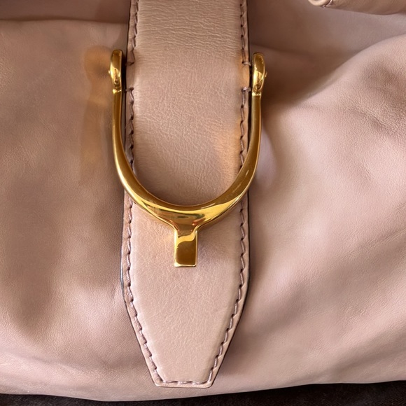 Gucci Soft Stirrup Leather Top Handle Bag – Blush Pink, Gold Hardware - Picture 3 of 9